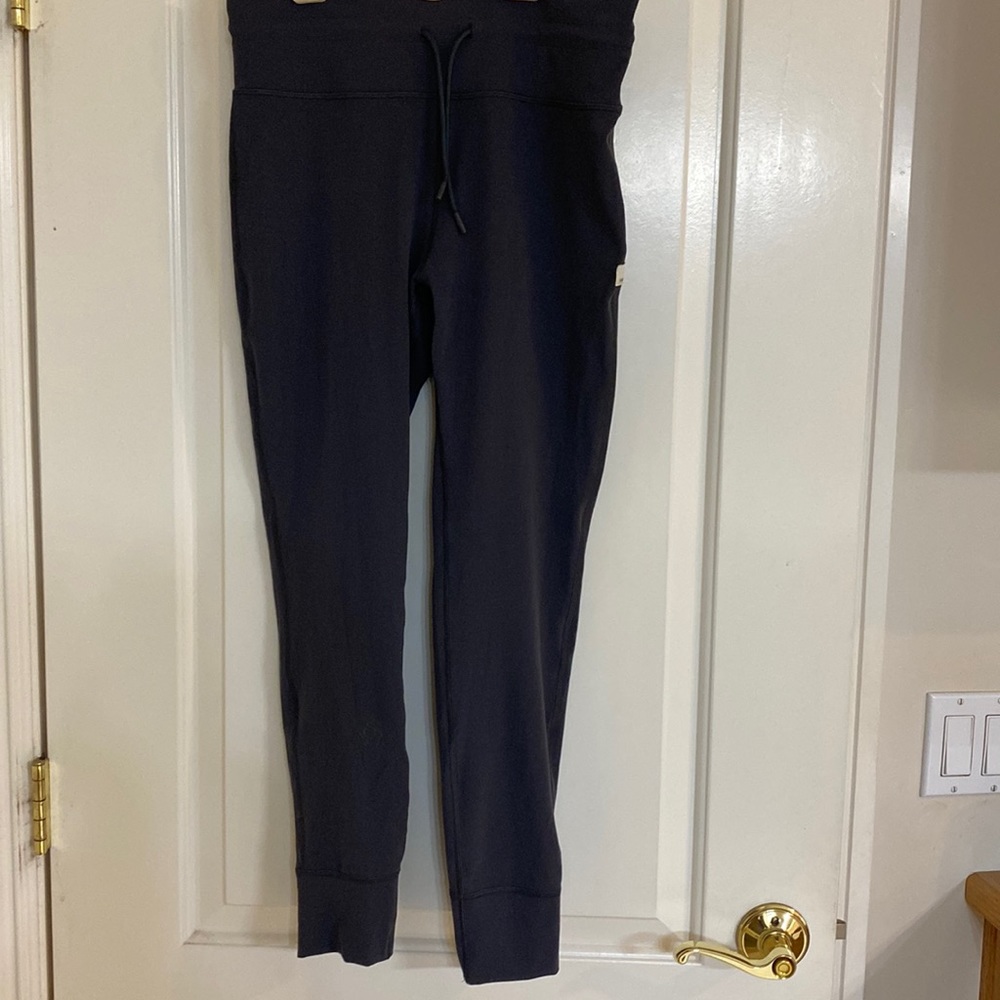 EUC Vuori Daily performance leggings Sz L